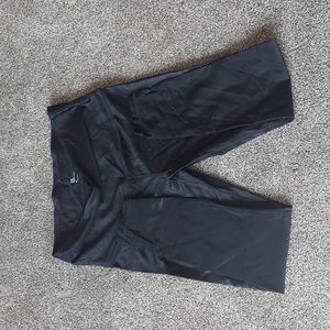 Gapfit maternity athletic leggings size M